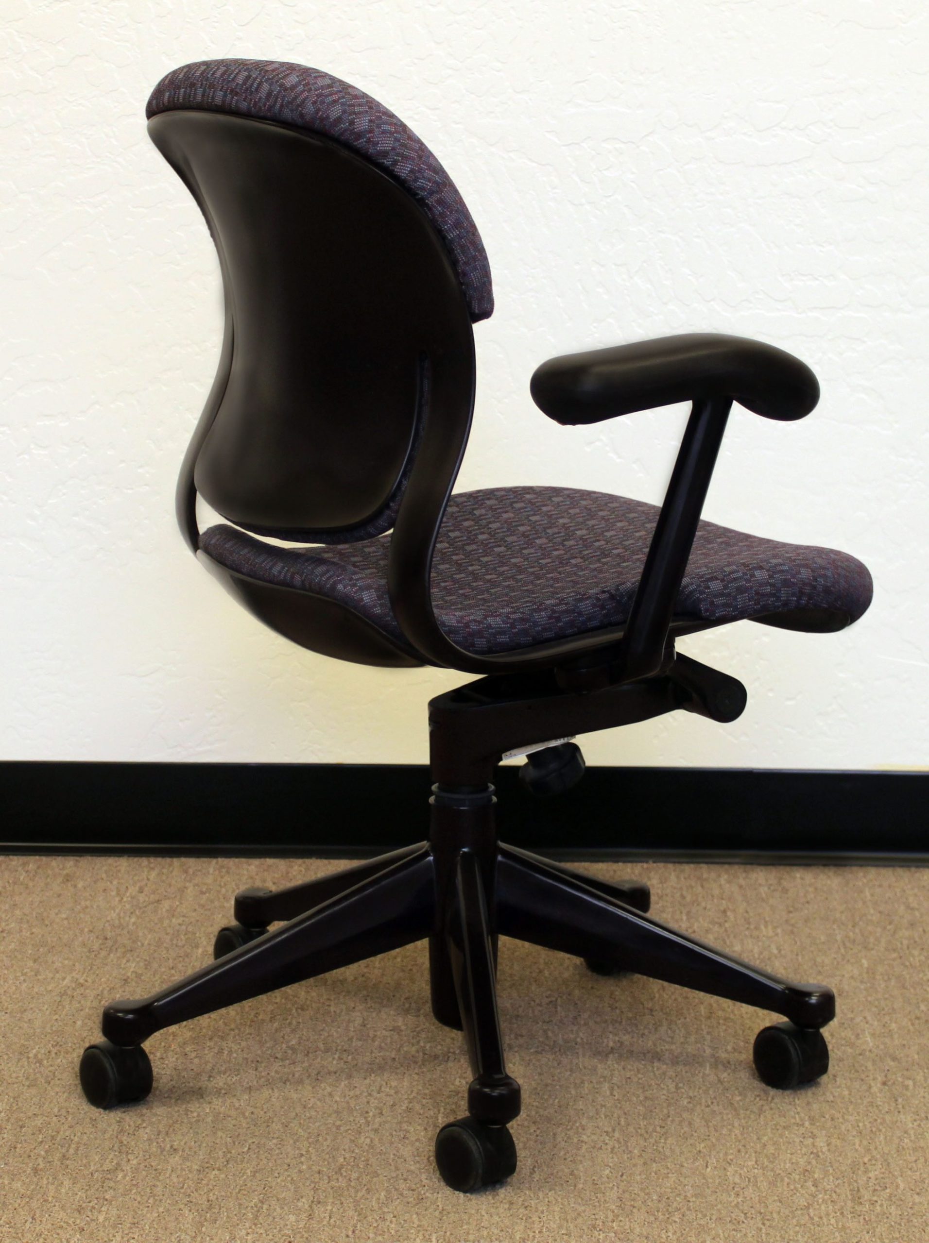 Herman Miller Used Equa Task Chair, Purple Design National Office