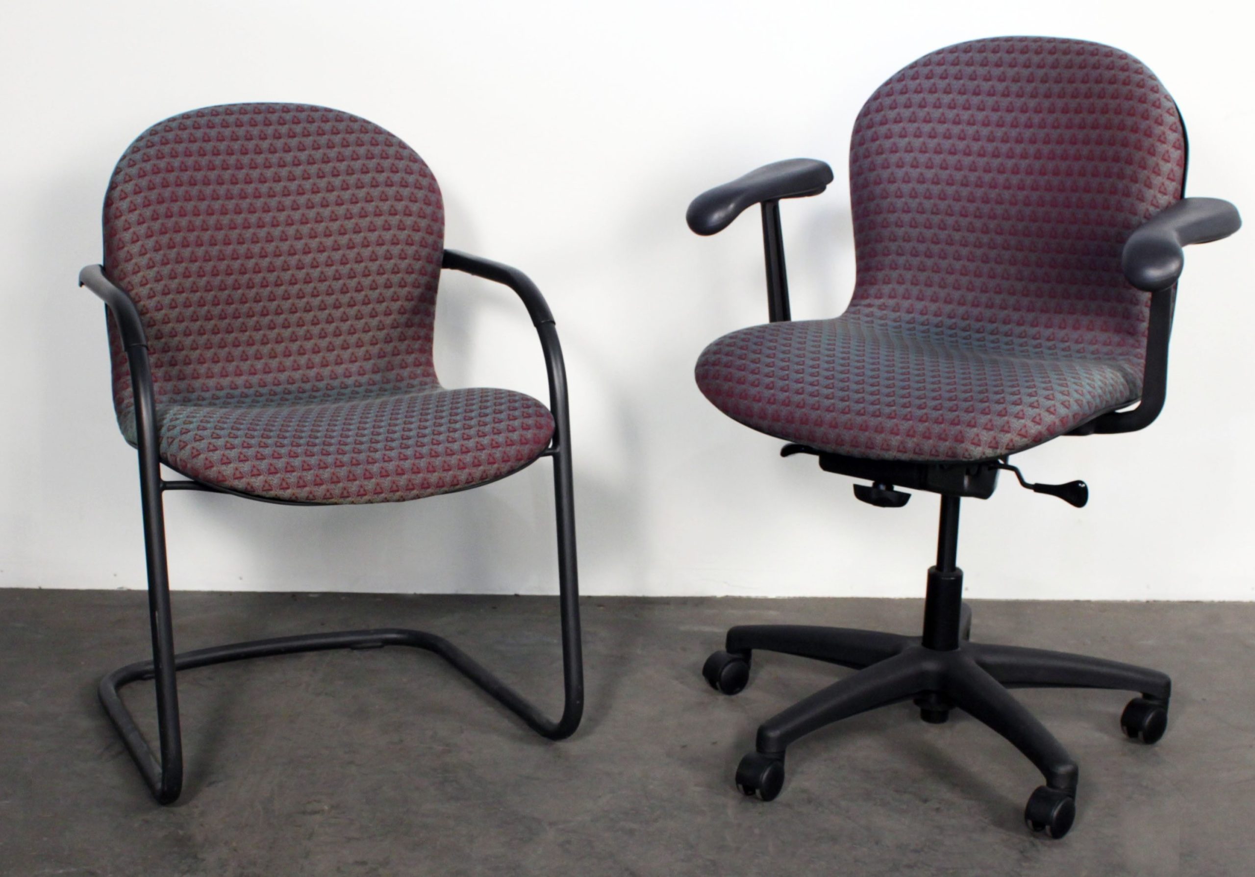 Knoll RPM Used Side Chair, Magenta National Office Interiors and Liquidators