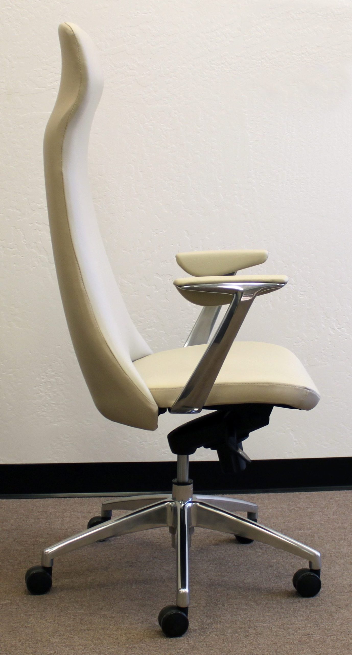 goSit New Contemporary Leather Executive Chair, Creme National Office