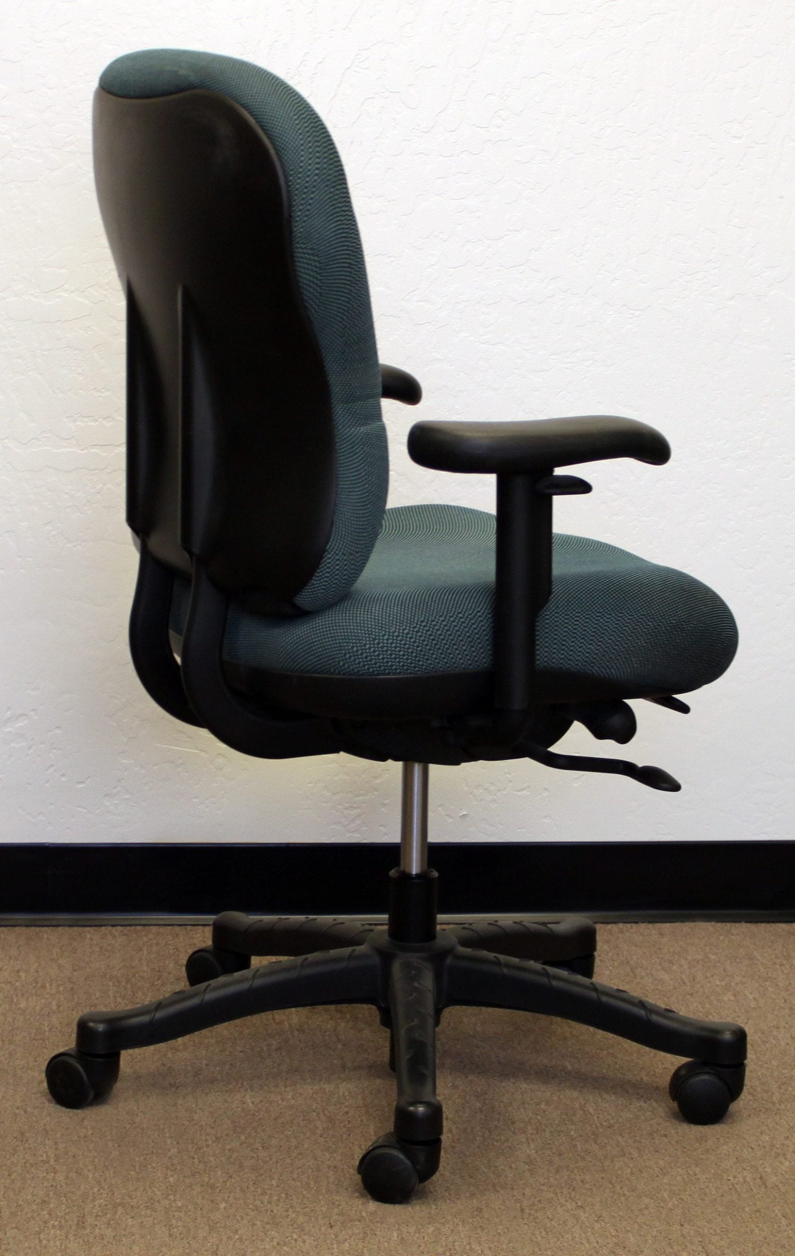 Knoll Used RPM Ergonomic Highback Task Chair, Green National Office Interiors and Liquidators