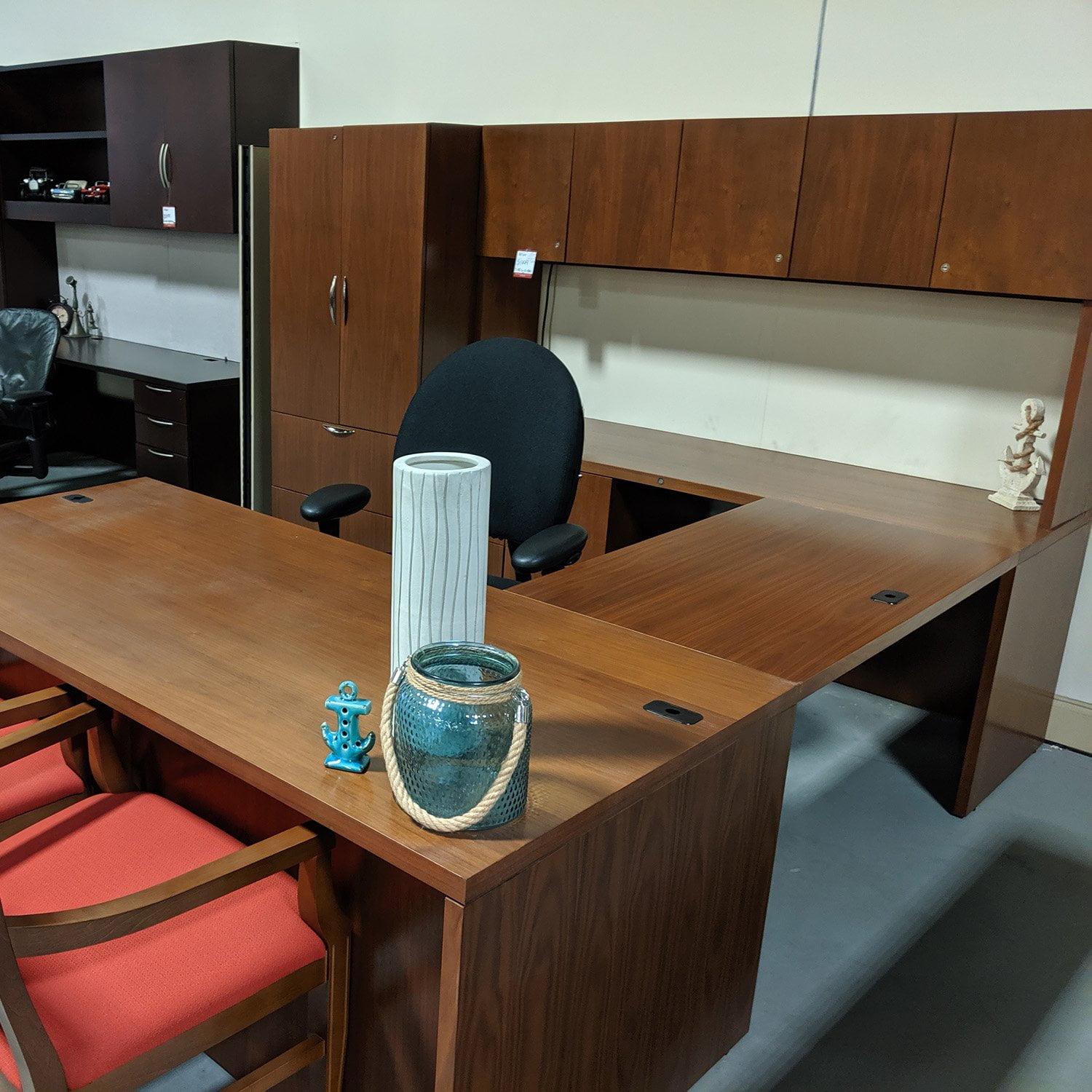 Steelcase Used Left Return Veneer U Shape Desk, Walnut National