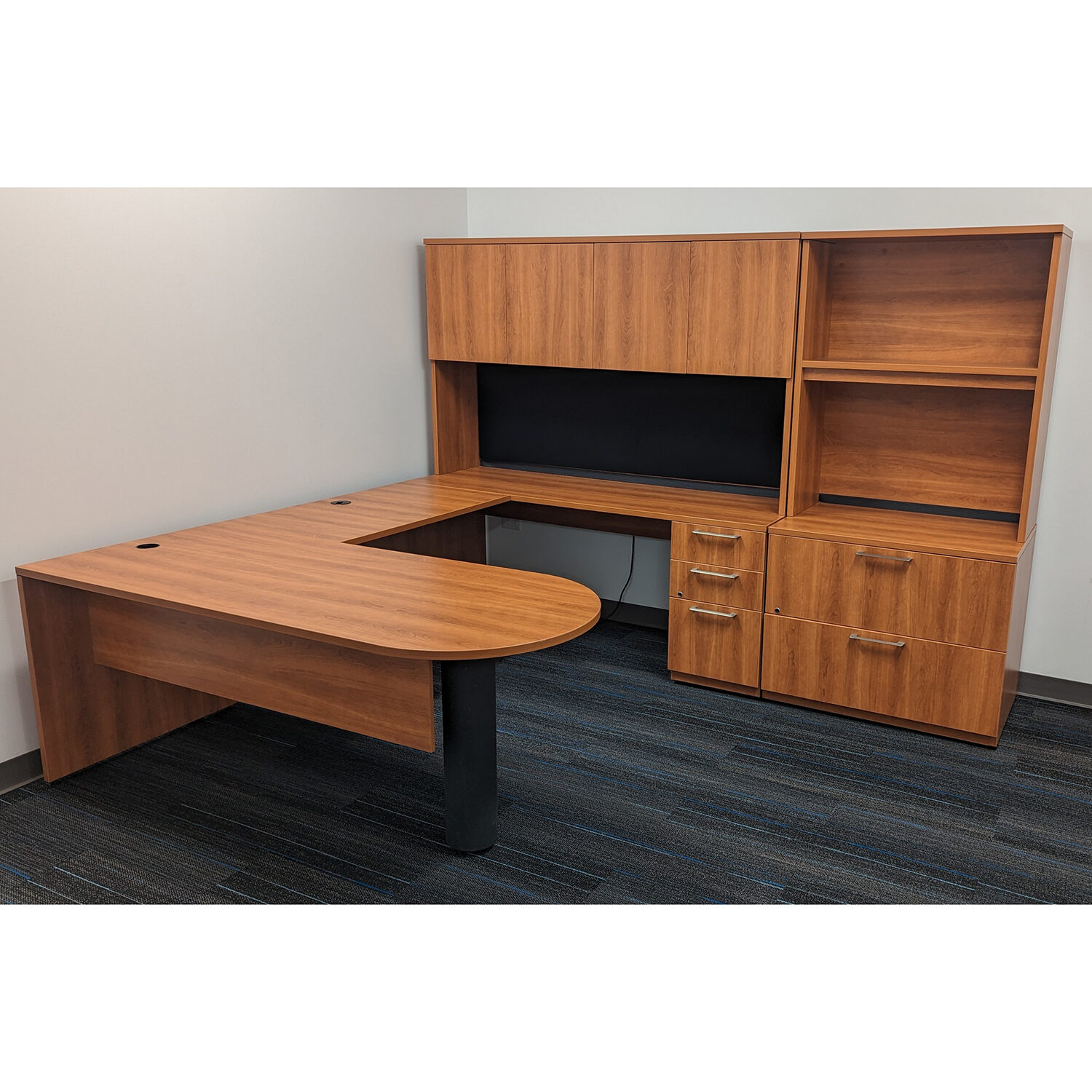 Groupe Lacasse Used U-Shaped Laminate Desk w Right Return, Light Cherry