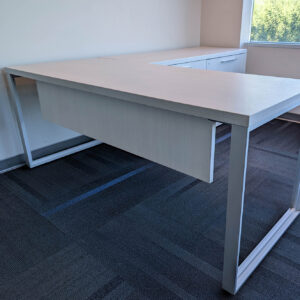 Knoll Desks
