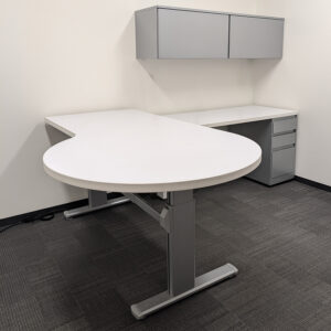 Steelcase Used L-Shaped Adj Height Desk Set w P-top and Right Return, Gray and White